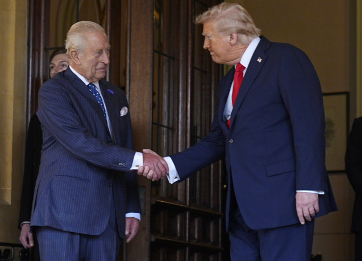 Чого Британія очікує від поїздки короля Чарльза до США і про що він говоритиме з Трампом – Politico